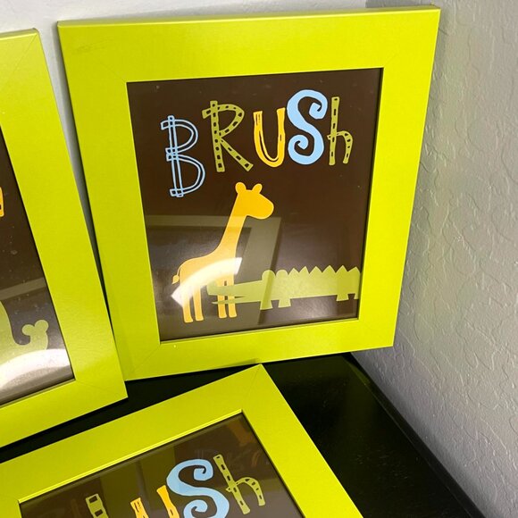 Bathroom Lot of Jungle Theme Decor Shower Curtin Wall Hangings - Picture 10 of 11